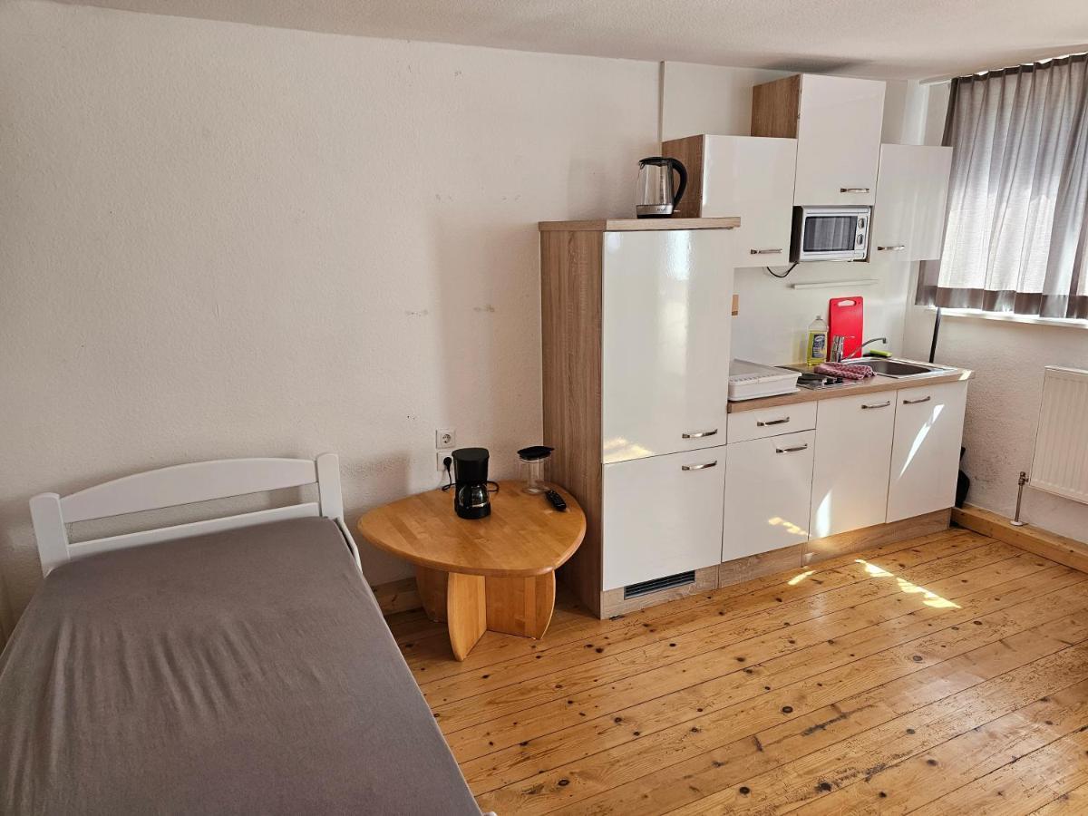 B76, Lauterach, Vorarlberg Apartments Bagian luar foto