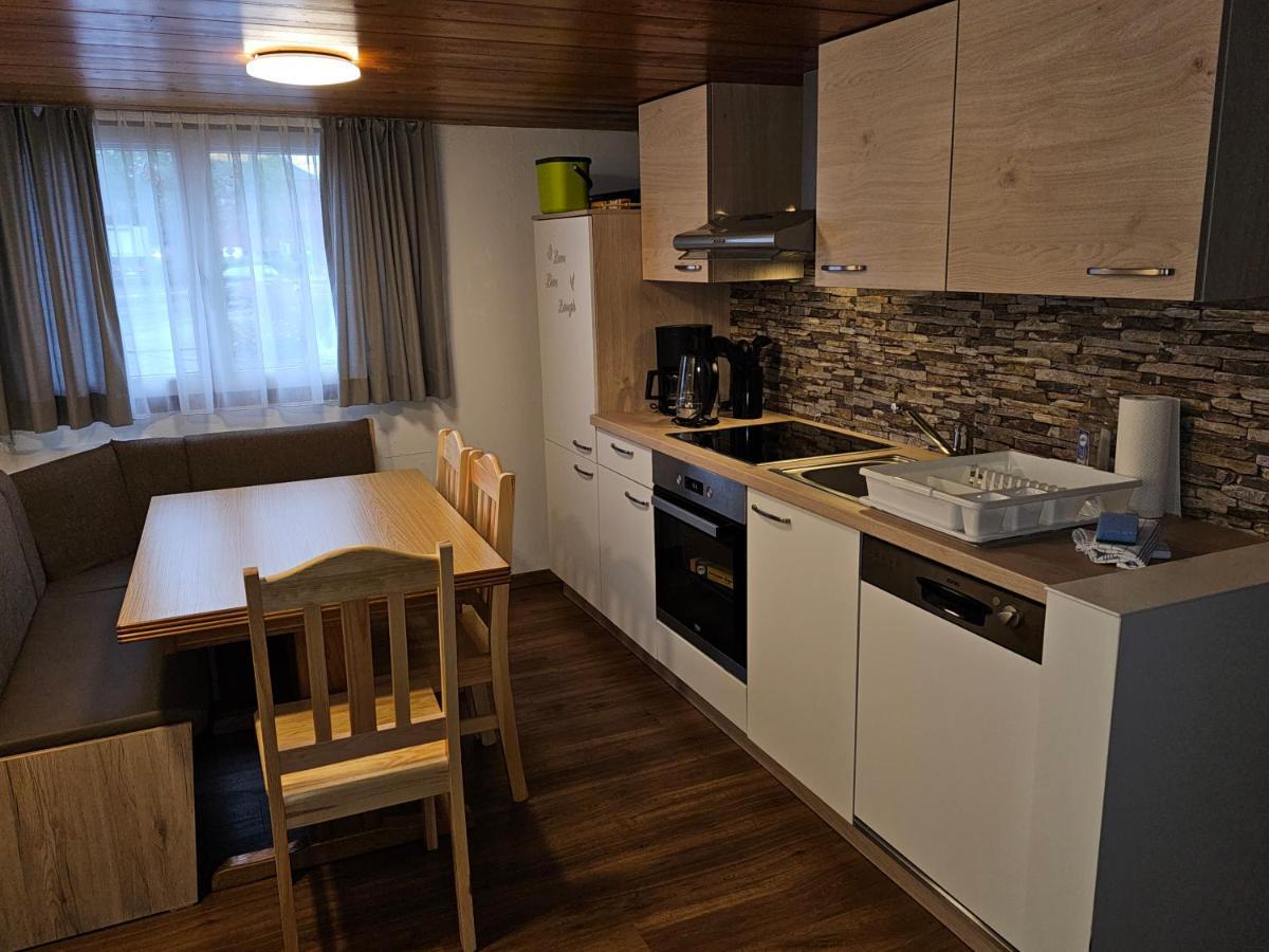 B76, Lauterach, Vorarlberg Apartments Bagian luar foto